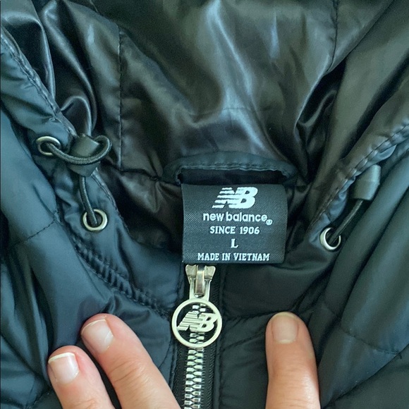 Black Quilted New Balance Hooded Jacket - Picture 3 of 10